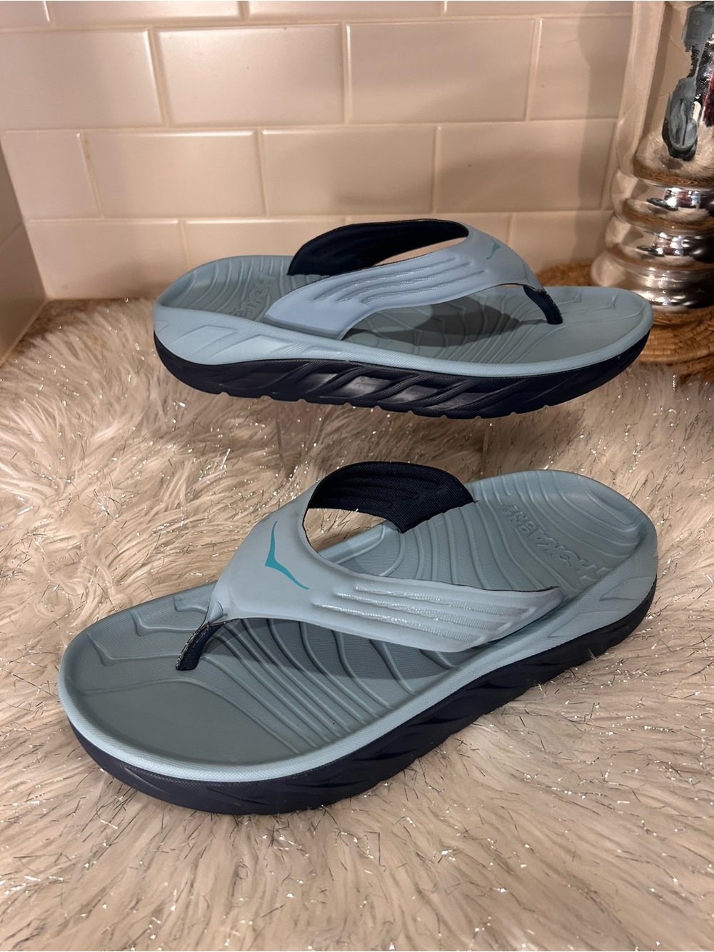 Hoka One Ora Recovery Flip Flop Sandals Blue Men Size 9-9.5 or Women 10.5-11